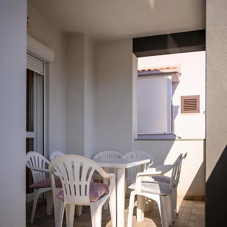 Antonio Apartments Zara Esterno foto